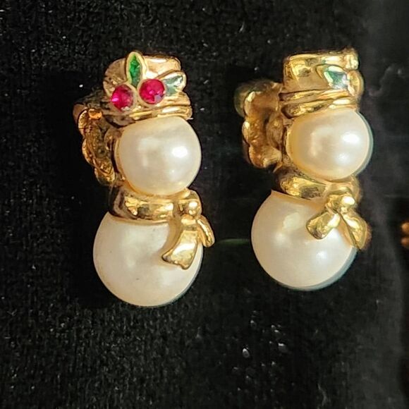 Set 4 Christmas Rhinestone Cluster Pins Brooch Wreath+ Avon Snowmen Earrings Vtg - Picture 2 of 9